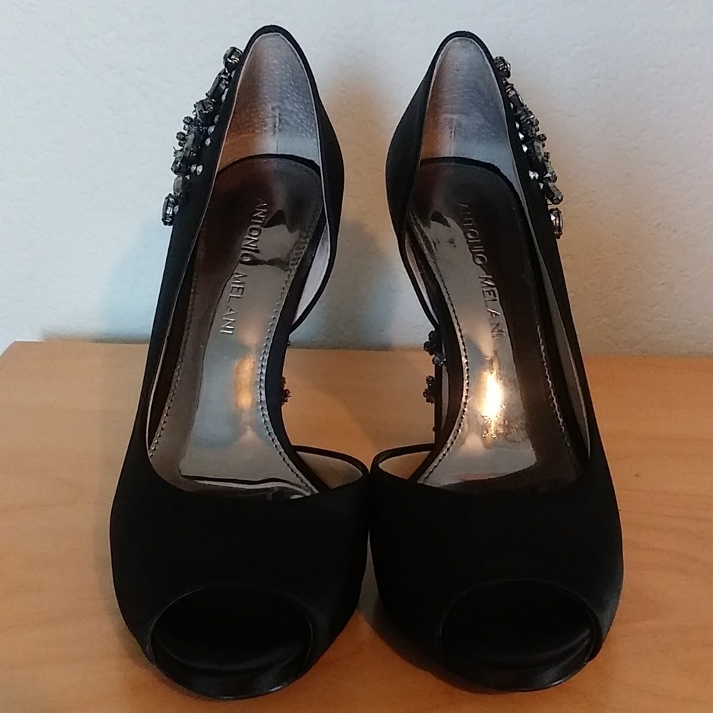 Antonio Melani black embellished peep toe heels size 6M (medium width) - Picture 3 of 9
